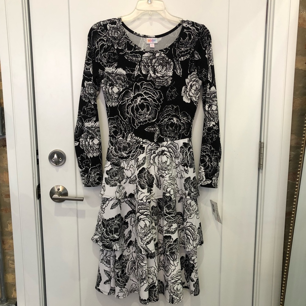NWT black and white peony dress
